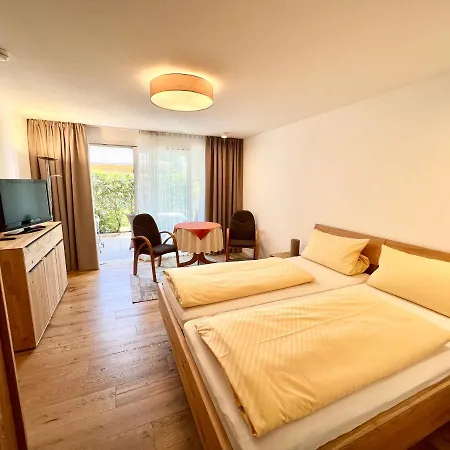Apartment Adoris Im Lotzbeckpark Am 