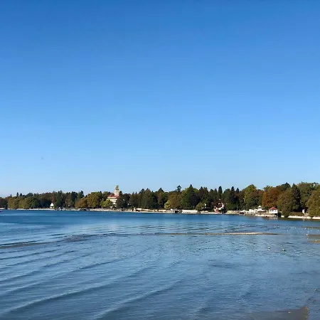 Adoris Im Lotzbeckpark Am 